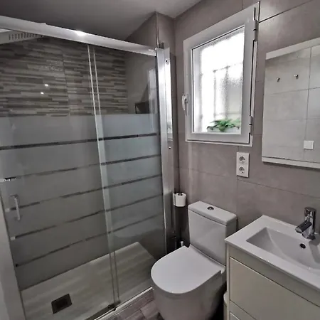 Great Location With Free Private Parking Apartament